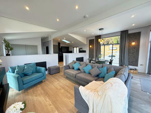 Photo 5- click for photo gallery